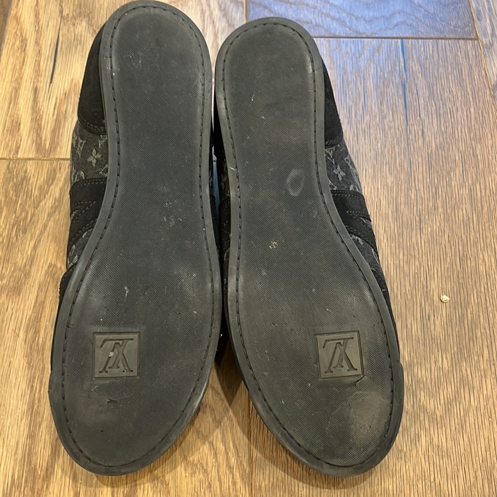 Men’s Louis Vuitton Black Sneakers - Picture 9 of 13